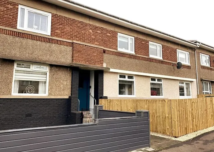 New Boutique 3 Bedroom Apartment In Hamilton