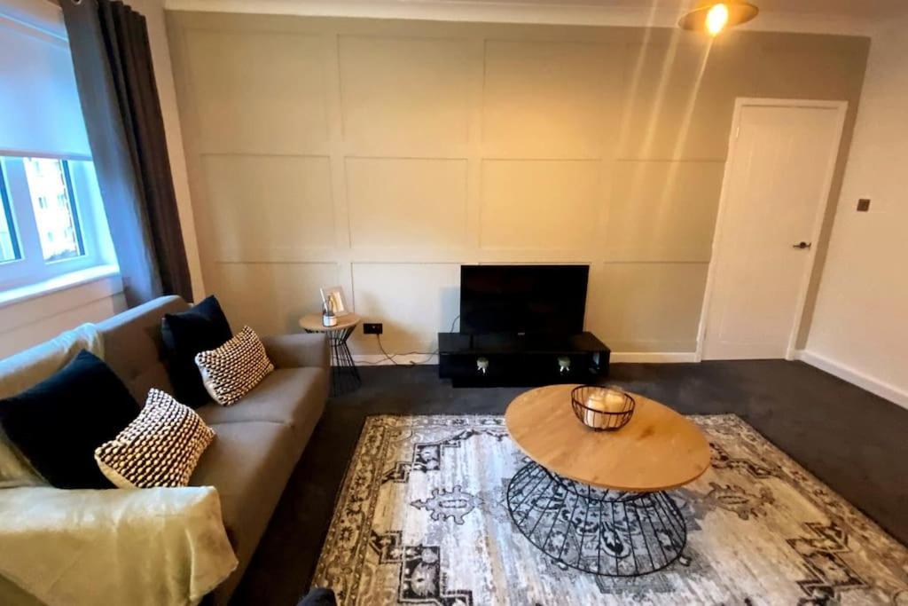 New Boutique 3 Bedroom In Apartment Hamilton