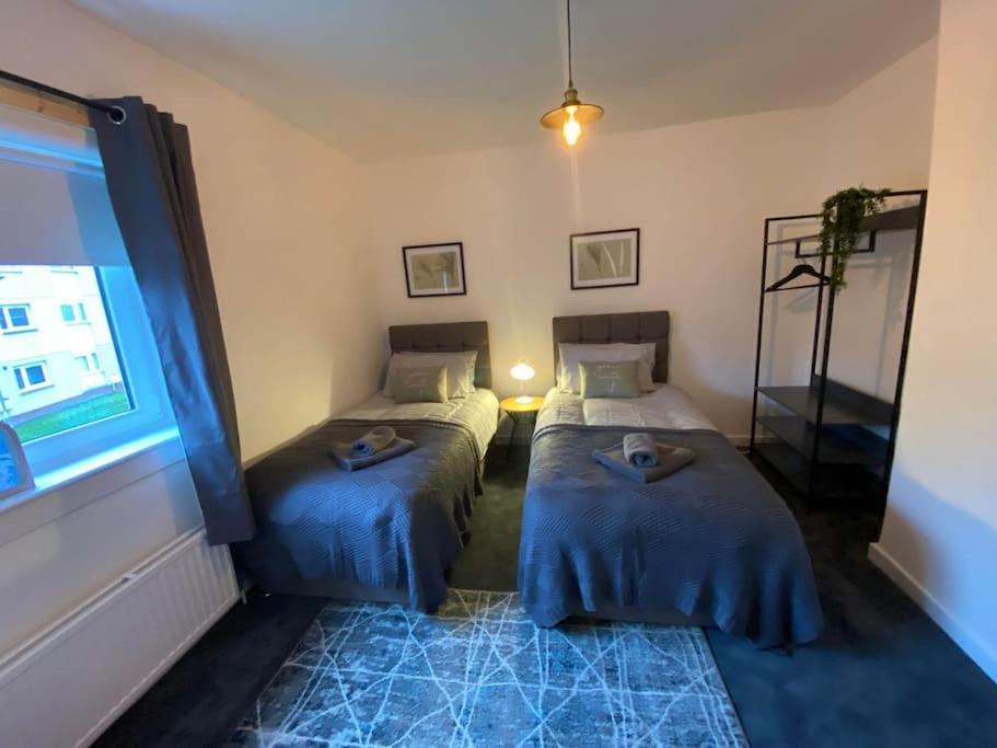 New Boutique 3 Bedroom In Apartment